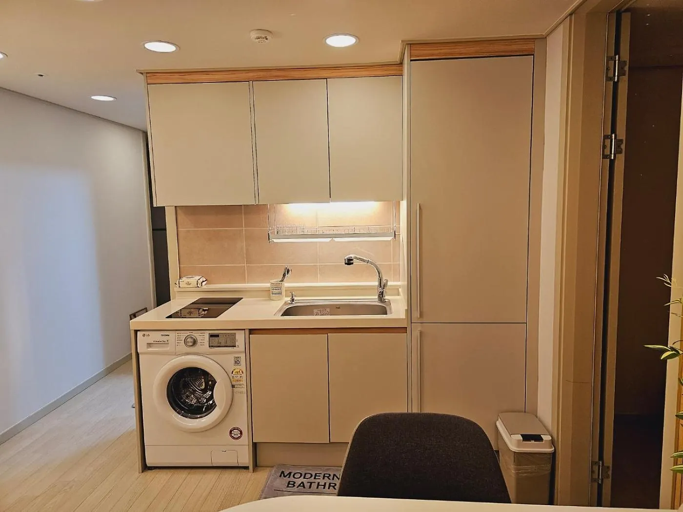 Modern House Apartment Seoul