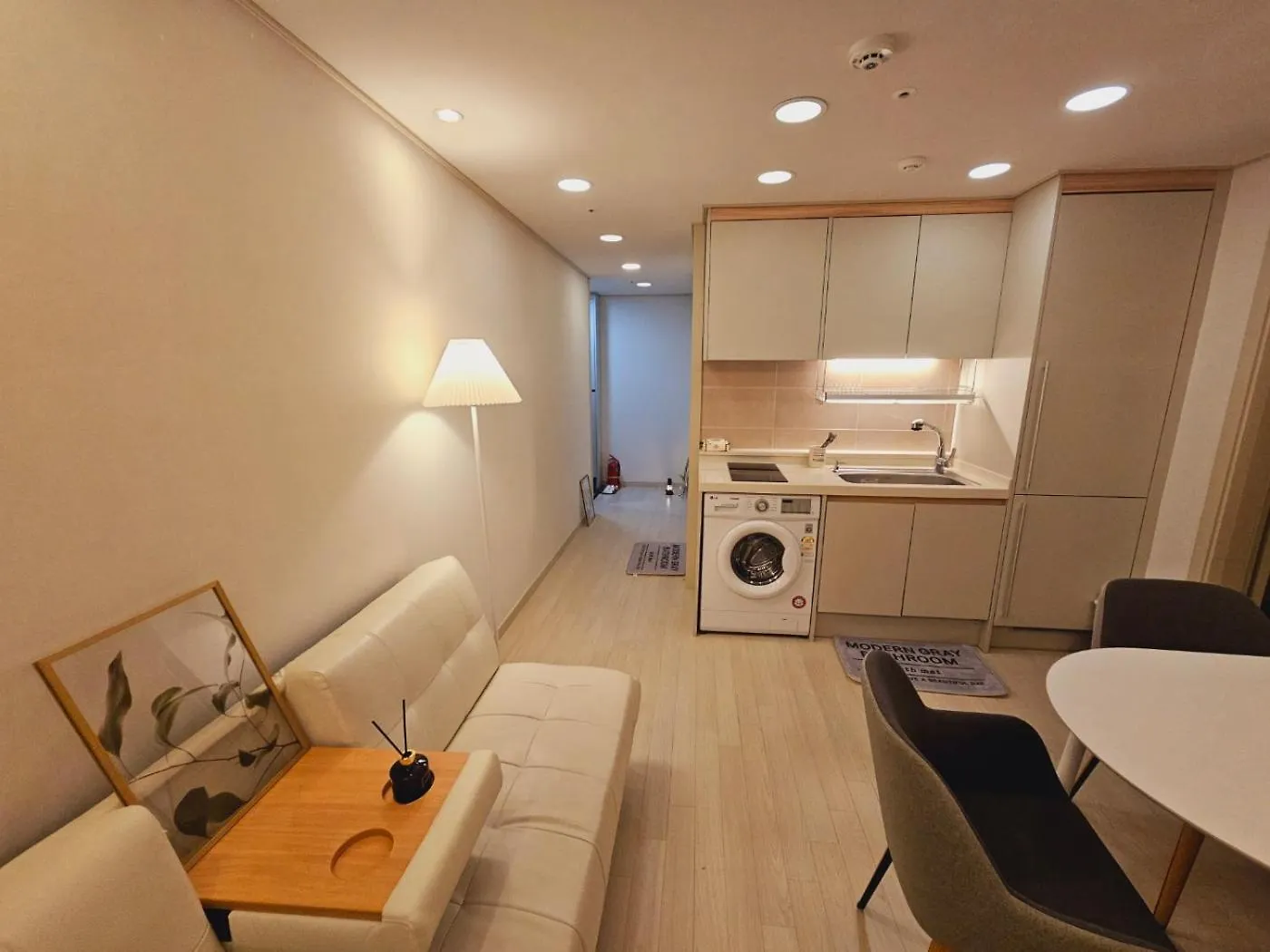 Modern House Apartment Seoul 0*,  South Korea