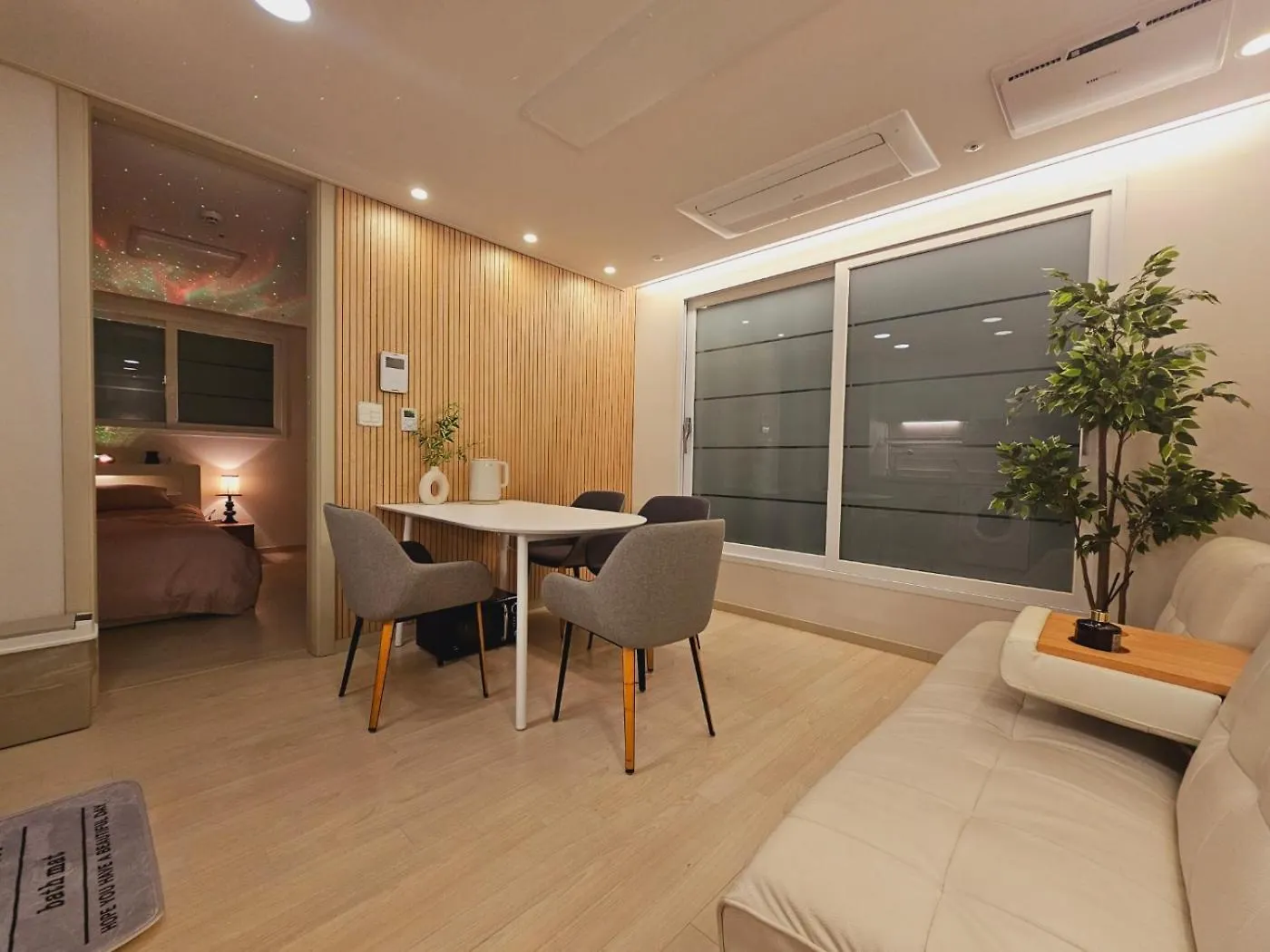 Modern House Apartment Seoul