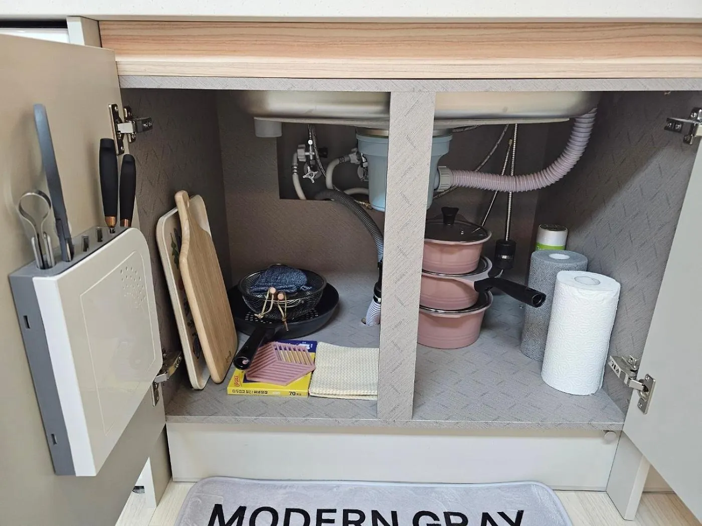 Modern House Apartment Seoul